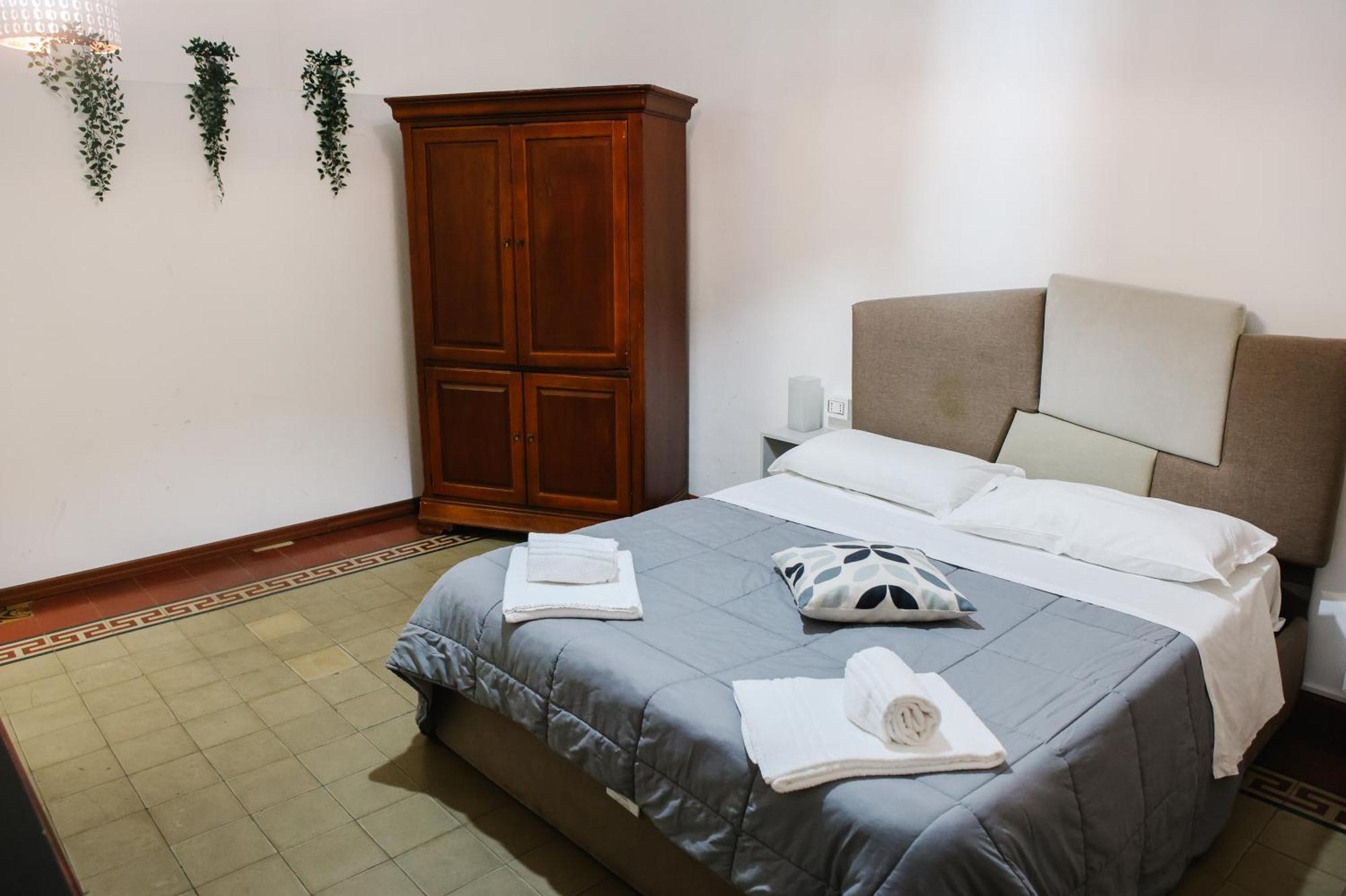 Apartmán Bruca House Katánie Exteriér fotografie
