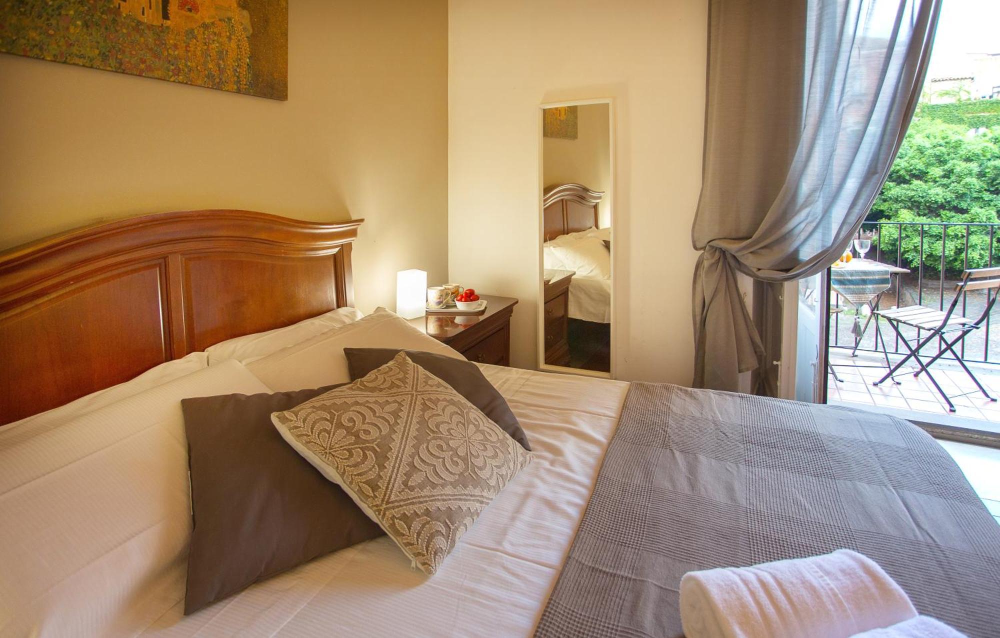 Apartmán Bruca House Katánie Exteriér fotografie